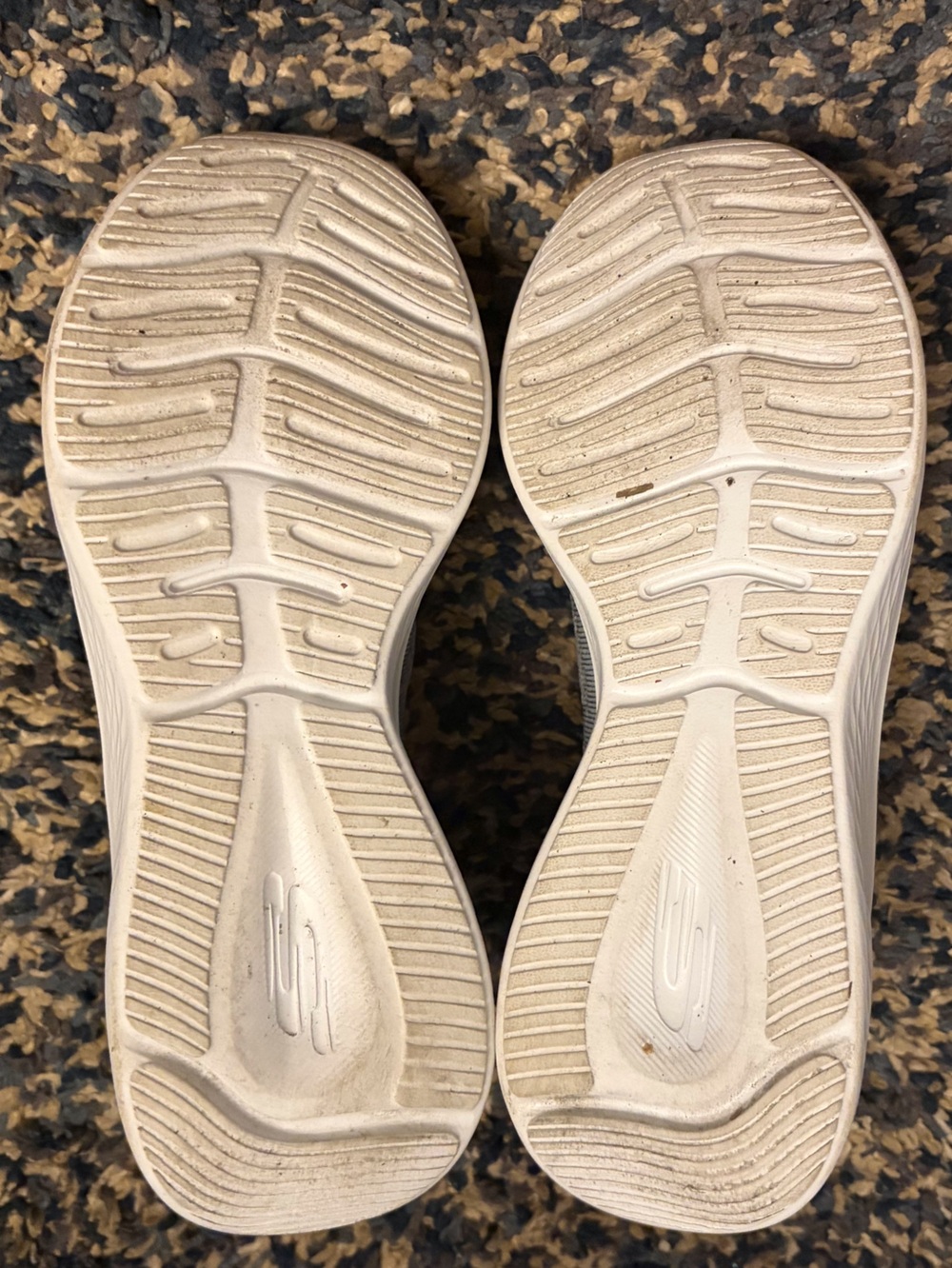 Womens sketchers size 6 - Picture 4 of 7